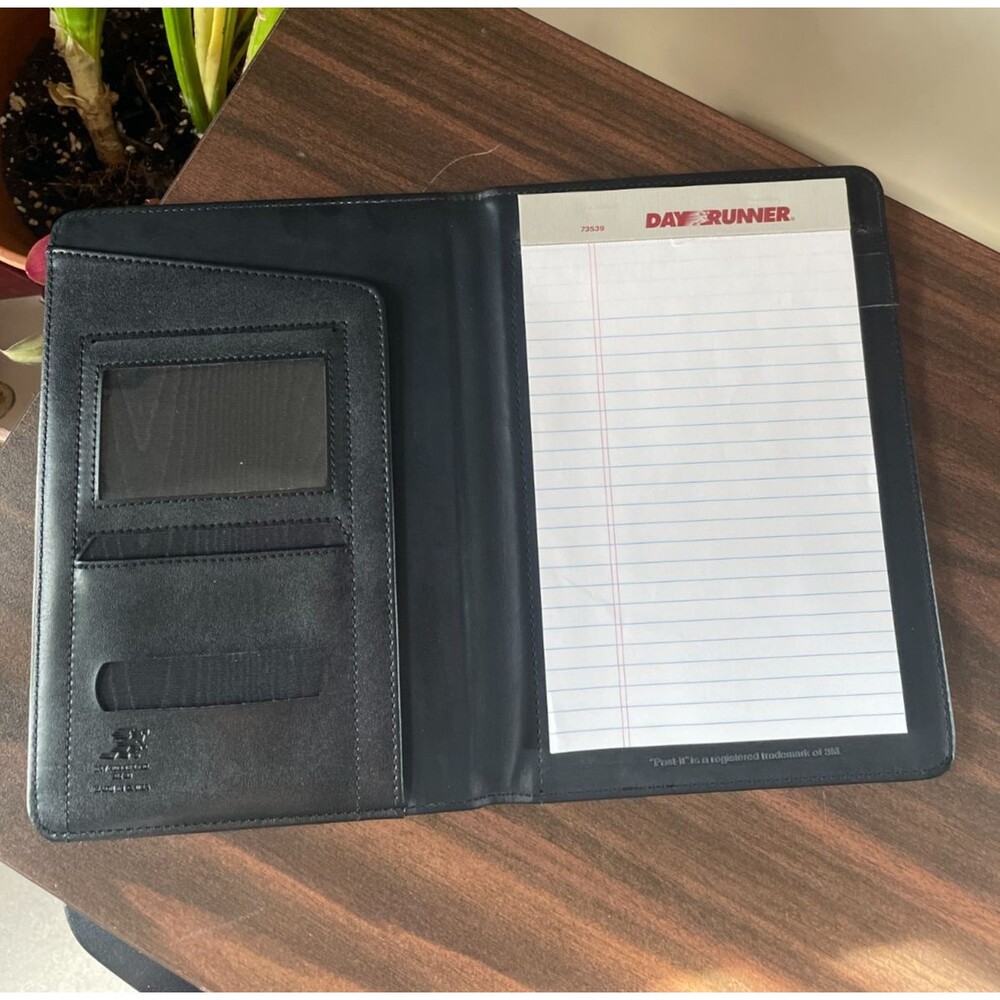 Vintage 80s Day Runner Black Executive Padfolio Portfolio Folder Notebook 882-01